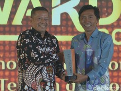Undip Dapat Penghargaan sebagai Kampus Pendorong Kemajuan Pendidikan