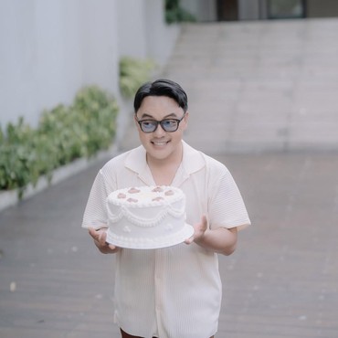 Danang DA Curhat Ditabrak Mobil Taksi, Singgung Nikita Willy dan Indra Priawan