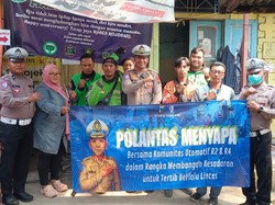 Polantas Edukasi Ojol untuk Cegah Kecelakaan di Mojokerto