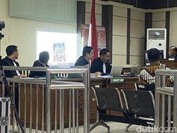 Jaksa Cecar Alwin Suami Mbak Ita soal 17 Jam Tangan Mewah-Uang Euro
