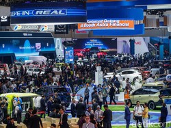 Duit Ada, Kenapa Orang Indonesia Menahan Beli Mobil?