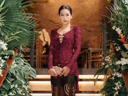 Hari Kebaya Nasional, Ini 5 Potret Elegan Artis Indonesia Berbalut Pakaian Tradisional