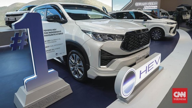 Toyota menghadirkan serangkaian program penjualan dan layanan purna jual selama pameran GIIAS 2025.