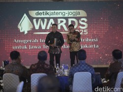 Polda Jateng Raih detikJateng-Jogja Awards Berkat Polisi Desa Peduli Pendidikan