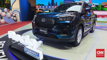 Daihatsu Umumkan Harga Rocky Hybrid Rp293,3 Juta Khusus di GIIAS 2025