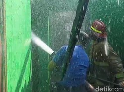 Didahului Ledakan, 2 Rumah di Ngawi Ludes Terbakar