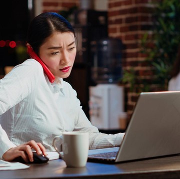 Kamu Merasa Harus Selalu Sibuk? Ini 5 Gejala Hustle Culture yang Sering Dianggap Wajar