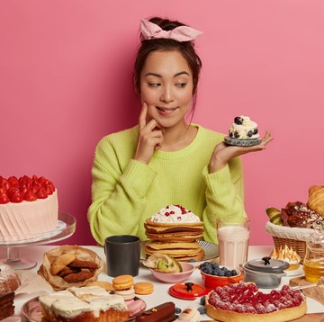 5 Bahaya Mengintai Kesehatan Jika Kebanyakan Makan Makanan Manis