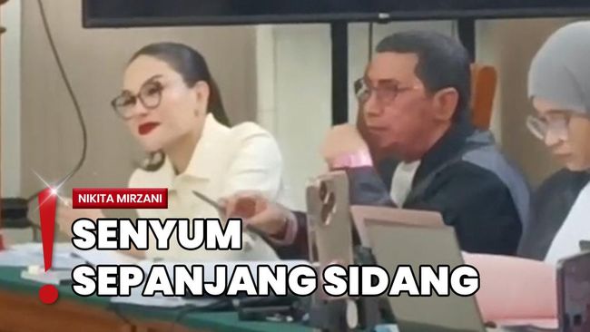 Pedenya Nikita Mirzani! Lempar Tatapan Tajam ke Reza saat Sidang