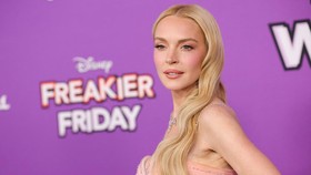 Lindsay Lohan Blak-blakan Alasan Pindah ke Dubai