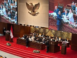 DPR Sahkan 10 RUU Kabupaten-Kota Jadi Undang-Undang
