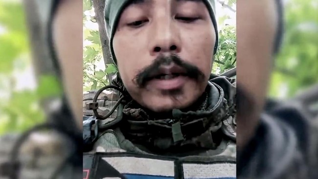 Dankormar ungkap eks Marinir Satria Arta Kumbara terlilit utang dan kini menjadi tentara bayaran Rusia.