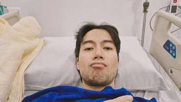 Viral Momen Vidi Aldiano Tahan Sakit tapi Tetap Tersenyum di Depan Kamera