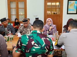 Bupati Ipuk Minta BBPJN Jawa-Bali Tak Tutup Total Jalur Gumitir