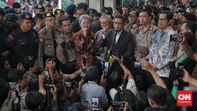 Hasto Ambil Kuliah Hukum: Mau Jadi Pengacara Bela Wong Cilik