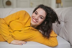 10 Hal yang Dilakukan Orang Paling Bahagia Setiap Hari Menurut Pakar, Mau Ikut Coba?