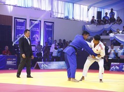 Kapolri Jadi Wasit Kejuaraan Judo Kapolri Cup 2025