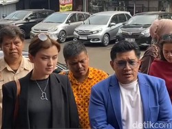 Kimberly Ryder dan Edward Akbar Berunding Bagi Aset Usai Cerai