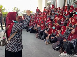Massa Karyawan Puskesmas di Brebes Geruduk Kantor Pemkab, Ini Tuntutannya