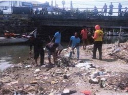 Warga Desa Paciran Sambat Bupati Lamongan Soal Sedimentasi Kali