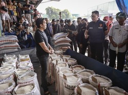 Video: Sidak Pasar Cipinang, Satgas Ambil Sampel 3 Merek Beras Premium