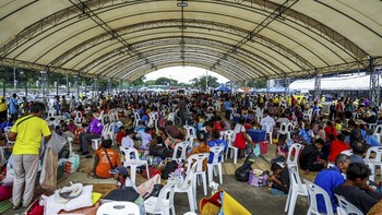 FOTO: Thailand Evakuasi 100 Ribu Lebih Warga saat Perang Lawan Kamboja