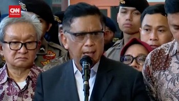 VIDEO: Reaksi Hasto Usai Divonis 3,5 Tahun Penjara Kasus Harun Masiku