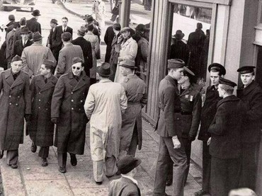 Viral Foto 'Bukti' Kalau Mungkin Time Travel Nyata
