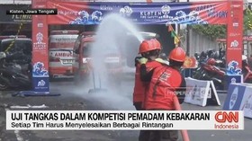 VIDEO: Uji Tangkas dalam Kompetisi Pemadam Kebakaran