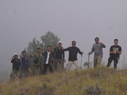 Wamen Kehutanan Soroti Jalur Pendakian ke Puncak Kaldera Gunung Tambora