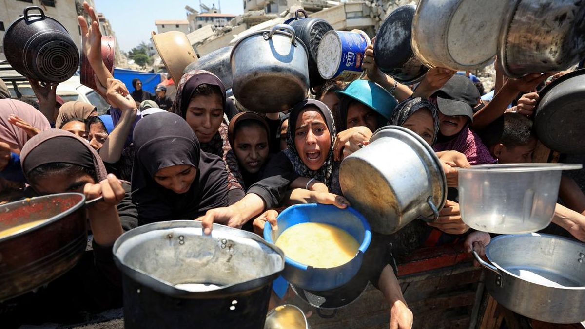 Bela Palestina, Geng Pemuda 'Iron 17' Mesir Geruduk Kantor Pemerintah