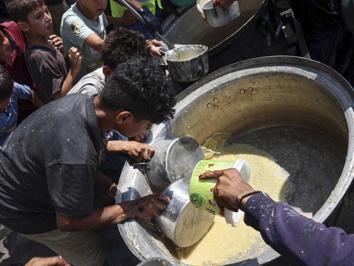 FOTO: Jalur Gaza Palestina Kian Tercekik Kelaparan