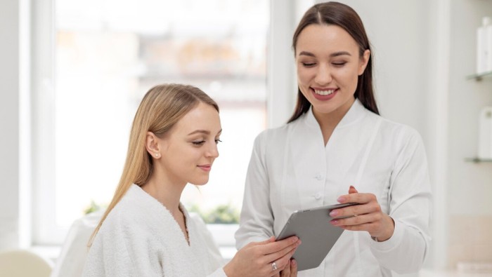 Menurut Dermatolog, Ini 5 Cara Menghentikan Krim Dokter dengan Aman agar Tidak Breakout