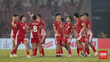 Update Eksklusif Olahraga CNN : Taktik 'Gila' Vanenburg saat Indonesia Hajar Thailand: Ferarri Striker
