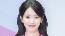 Kado Buat UENA, IU Donasikan Penghasilannya Rp2,3 Miliar