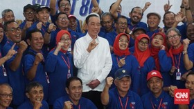 Jokowi di Reuni UGM: Jangan Senang Dulu, Ijazah Saya Masih Diragukan