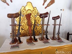 Puluhan Keris Sepuh Unjuk Pesona di Kontes Pusaka Kulonan Cirebon