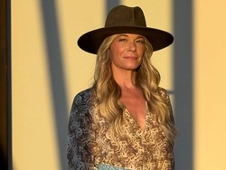Lirik Lagu Life Goes On - LeAnn Rimes