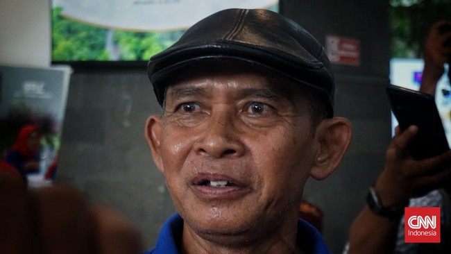 Jokowi menghadiri reuni Fakultas Kehutanan UGM, bertemu rekan angkatan yang bernama Mulyono.