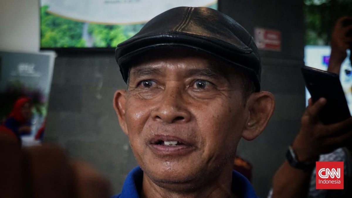 Celetuk Jokowi Jumpa Mulyono di Reuni UGM: Jangan Nambah Masalah Lagi