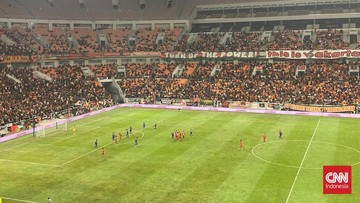 Berita Panas dari Dunia Sport CNN : Jakmania Full Senyum, Persija Gebuk Arema FC 3-0 di Laga Persahabatan