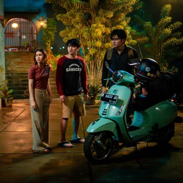 Pocong Gantung Teror Penghuni Kost di Film 'Rego Nyowo'