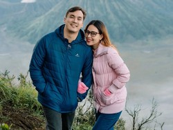 Rendy Kjaernett Makin Bucin, Lady Nayoan Akui Ada Perubahan Manis Rendy Kjaernett Makin Bucin, Lady Nayoan Akui Ada Perubahan Manis