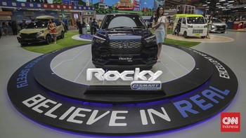 FOTO: Rocky Hybrid, Andalan Daihatsu di Tahun 2025