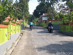 Bikin Salfok! Warga Sekampung di Boyolali Ini Punya Pagar Rumah Seragam