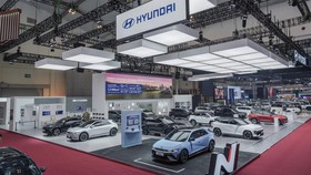 Hyundai Hadirkan Stargazer Cartenz, Cartenz X dan Promo di GIIAS 2025