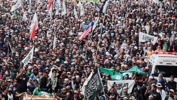 FOTO: Mahathir Mohamad Pimpin Demo Penggulingan Anwar Ibrahim