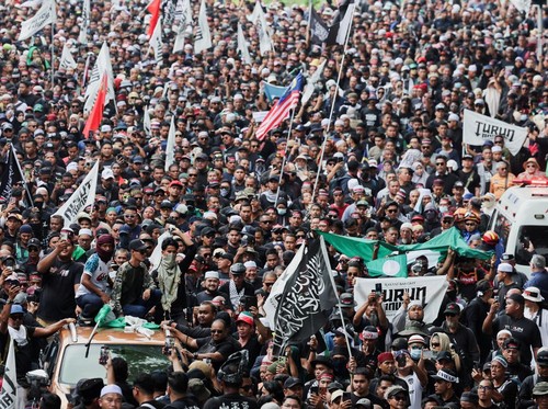 FOTO: Mahathir Mohamad Pimpin Demo Penggulingan Anwar Ibrahim