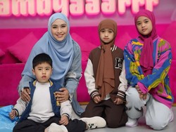 Oki Setiana Dewi Ungkap Anak-anak Alami Culture Shock di Mesir