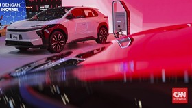 FOTO: Toyota bZ4X Bakal Diproduksi di Indonesia, Harga Turun